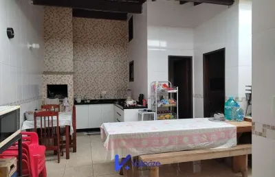 Casa com 3 quartos à venda na Avenida Paranaguá (Balneário Ipacaraí), 7020, Balneário Ipacaraí, Matinhos