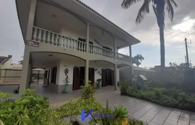 Casa com 5 quartos à venda na Noruega, 275, Balneário Patrick, Pontal do Paraná