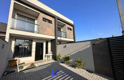 Casa com 3 quartos à venda na Avenida Paranaguá, 8470, Perequê, Matinhos