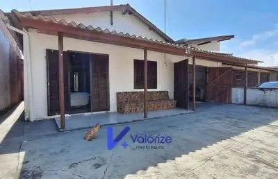 Casa com 3 quartos à venda na Rua Fernando Amaro, 421, Santa Terezinha, Pontal do Paraná