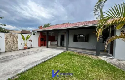 Casa com 3 quartos à venda na Carlos Drummond, 54, Praia de Leste, Pontal do Paraná