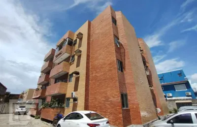 Apartamento térreo nascente, três quartos(um reversível) cruz das almas