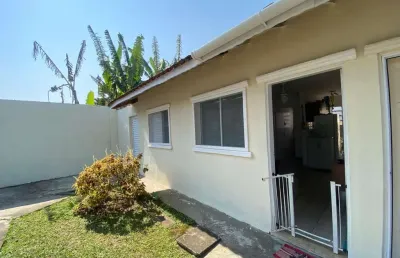 Casa para venda em itanhaém, jardim umuarama, 2 dormitórios, 2 banheiros, 1 vaga