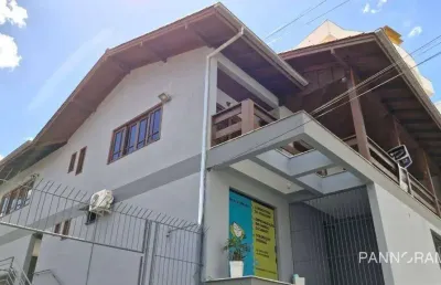 Casa com 3 dormitórios para alugar, 250 m² por r$ 6.900,00/mês - centro - blumenau/sc