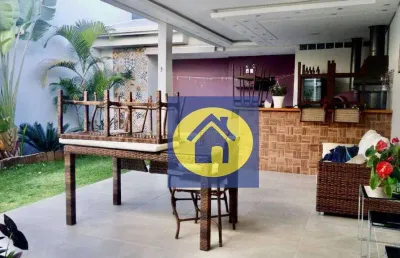 Casa com piscina e 3 dormitórios no horto santo antônio em jundiaí- sp