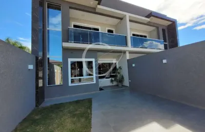 Sobrado padrão moderno com 03 quartos (sendo 01 suíte) em shangri-lá!!