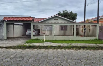 Casa com 03 quartos (sendo 01 suíte) faixa mar em praia de leste! (financie)
