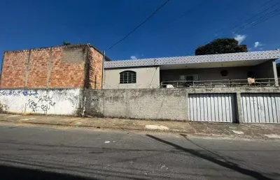 Casa com galpão em lote de esquina no letícia belo horizonte - ca00571