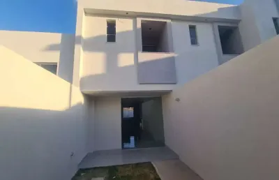 Casa independente de 2 qtos em ótima localização no bairro rio branco - ca3546