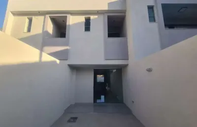 Casa independente de 2 qtos em ótima localização no bairro rio branco - ca3545