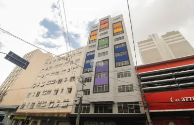 Studio mobiliado e decorado no centro de curitiba, para até 2 pessoas, 24m²