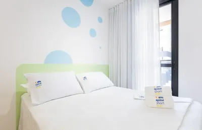 Studio mobiliado no centro de curitiba, com capacidade para 2 pessoas, 30m²