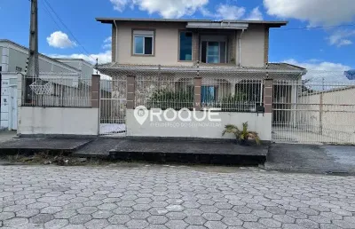 Casa com 3 quartos à venda na Rua Açucena, 520, Jardim das Palmeiras, Palhoça