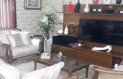 Casa assobradada à venda no horto florestal, ótima localização, próximo ao parque horto floresta, 3 dormitórios (1 suíte) e 3 vagas de garagem