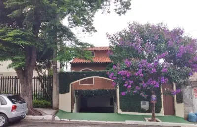 Sobrado à venda em santana, excelente localização, ao lado da avenida braz leme, metrô santana, 8 dormitórios (2 suítes) e 3 vagas
