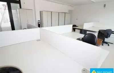 Casa comercial para locação em santana, em excelente locação, ao lado do metrô santana, com 11 salas e 8 vagas