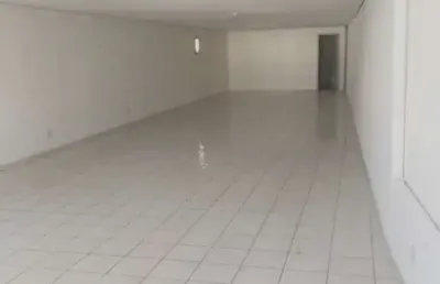 Salão comercial para locação na vila nilo, próximo a rodovia fernão dias. 185,00 m² construída, 2 wcs, cozinha,  pé direito alto, trifasico.