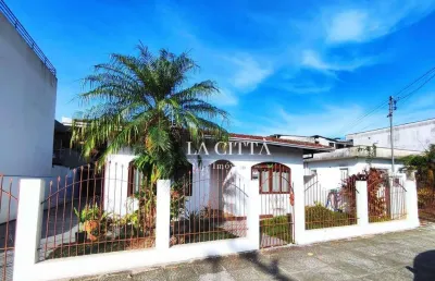 Casa com 3 dormitórios à venda, 254 m² por r$ 980.000,00 - dom bosco - itajaí/sc