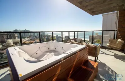 Charmoso apartamento com 02 suítes jacuzzi vista mar na praia brava
