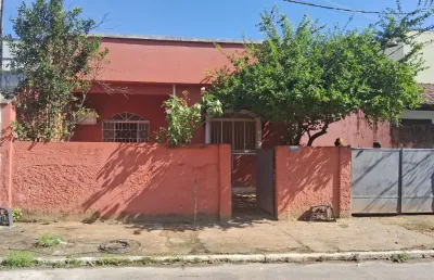 Casa com 2 quartos à venda na Rua Rosa Pacheco, 181, Dom Rodrigo, Nova Iguaçu