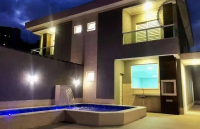 Casa com 3 quartos à venda na Rua Bororós, Tupi, Praia Grande