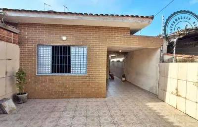 Casa com 3 quartos à venda na Rua Santa Bárbara, Vila Caiçara, Praia Grande