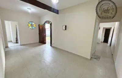 Casa com 3 quartos para alugar na Rua São Lourenço, Jardim Imperador, Praia Grande