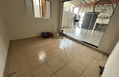 Casa com 2 quartos para alugar na Avenida João Batista de Siqueira, Vila Antártica, Praia Grande