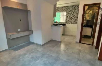 Casa em condomínio fechado com 2 quartos à venda na Rua Vinte e Três de Maio, Vila Mirim, Praia Grande