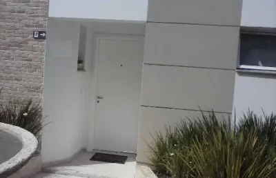 Sobrado com 4 dormitórios à venda, 238 m² por r$ 1.100.000,00 - jardim três marias - guarujá/sp