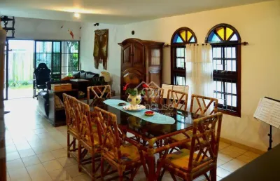 Sobrado com 4 dormitórios à venda, 205 m² por r$ 620.000 - vila suarão - itanhaém/sp