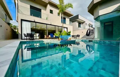 Linda residência à venda no condomínio  jardim acapulco - guarujá/sp