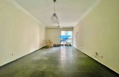Apartamento à venda na praia das pitangueiras, guarujá, ótima localização, próximo do comercio e mar, amplo e confortável, arejado e com ótima distrib