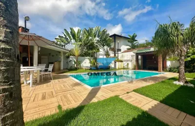 Jardim acapulco - casa à venda com 4 suítes, piscina e churraqueira.