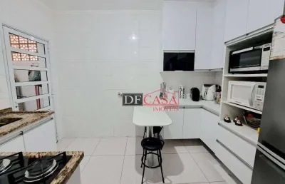 Casa com 2 quartos à venda na Rua Rincão, 217, Vila Esperança, São Paulo