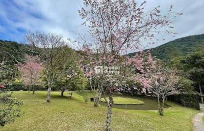 Casa com 3 dormitórios à venda, 341 m² por r$ 900.000,00 - mury - nova friburgo/rj