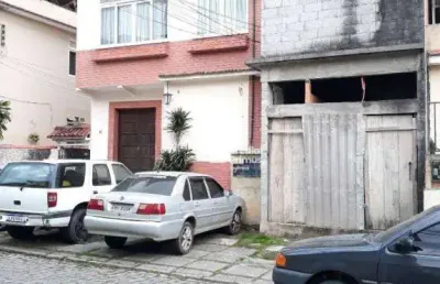 Sobrado à venda, 358 m² por r$ 900.000,00 - centro - nova friburgo/rj