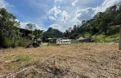 Terreno plano, cercado e de esquina medindo 447 m² por r$180.000,00 - campo do coelho - nova friburgo/rj