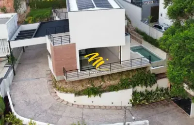 Sobrado à venda em campinas, jardim atibaia (sousas), com 4 suítes, com 288.26 m², jardim botânico