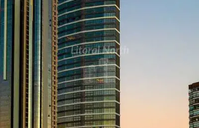 Edifício pharos - altíssimo padrão de frente para o mar.