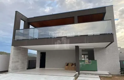 Casa a venda no condomínio caledônia private village