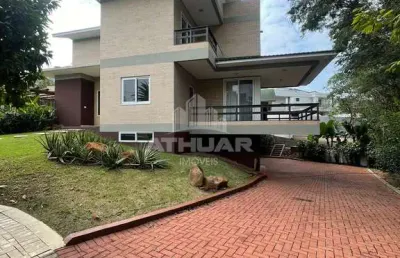 Sobrado à venda no condomínio residencial country iguaçu
