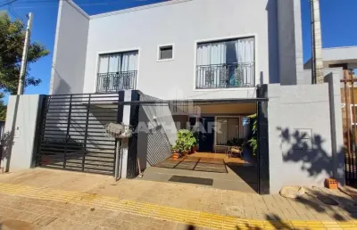 Casa com 3 quartos à venda no Jardim Curitibano, Foz do Iguaçu 