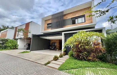 Casa em condomínio fechado com 3 quartos à venda no América, Joinville 