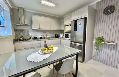 Casa com 3 quartos à venda no Santo Antônio, Joinville 