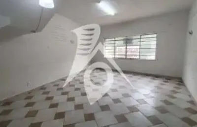 Casa com 3 quartos para alugar na Rua Oliveira Lima, 353, Cambuci, São Paulo