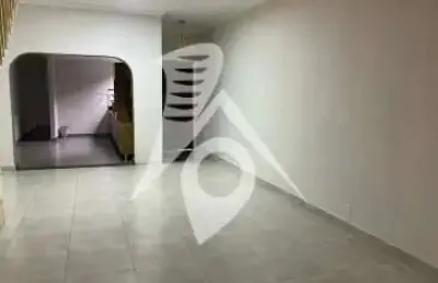 Casa com 3 quartos para alugar na Rua Piraçununga, 1315, Vila Bertioga, São Paulo