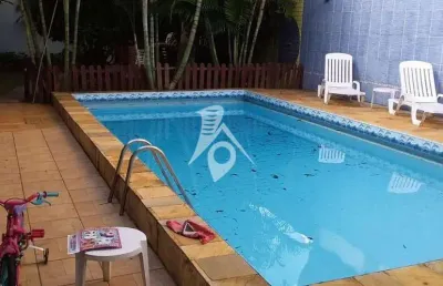 Casa com 3 quartos para alugar na Rua Xiririca, 694, Vila Carrão, São Paulo