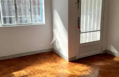 Casa com 2 quartos para alugar na Rua Catarina Braida, 102, Mooca, São Paulo
