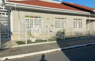 Casa para temporada próximo a avenida marginal, centro, balneário camboriú - sc